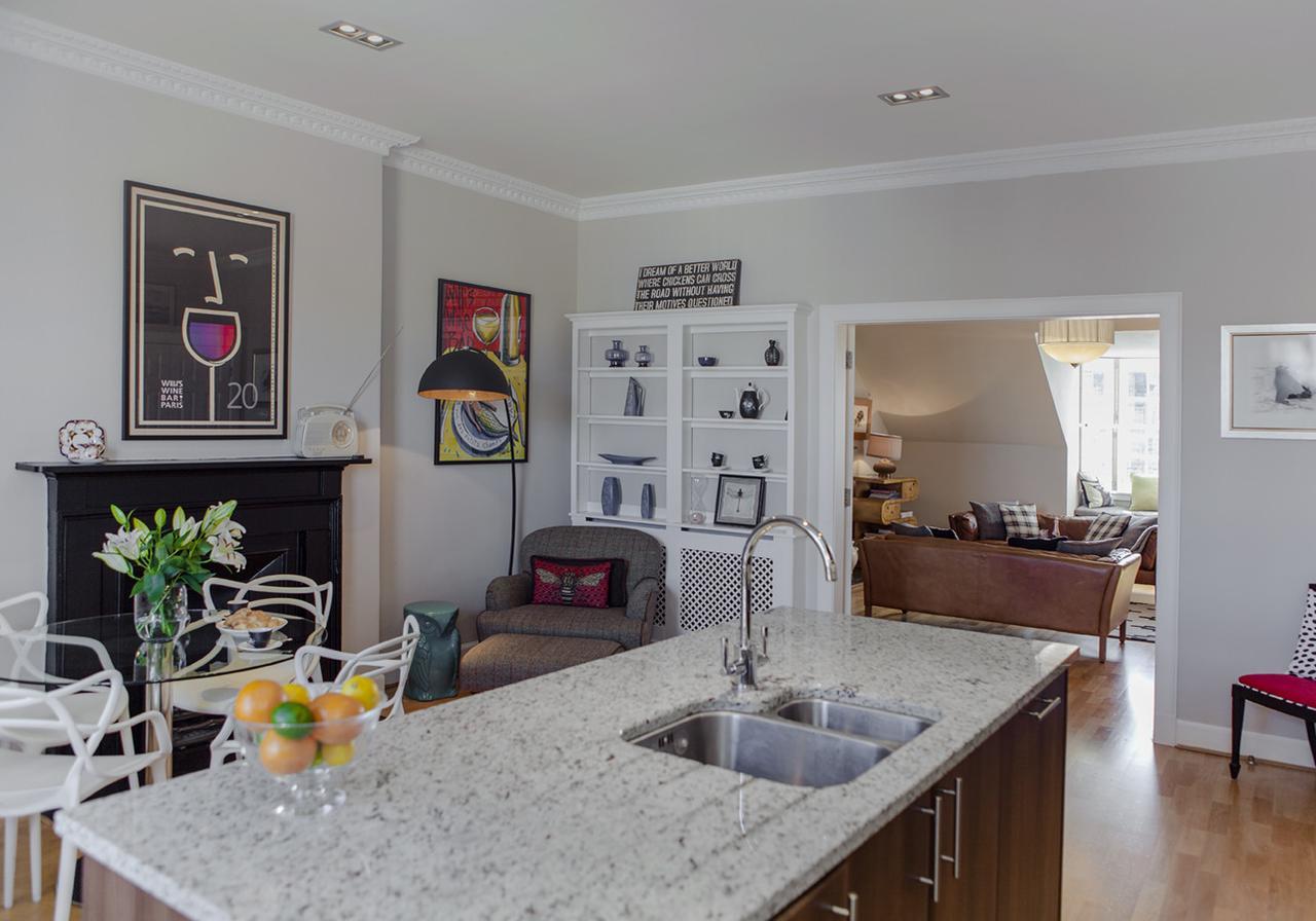 The Skyline - The Edinburgh Address Apartment Ngoại thất bức ảnh